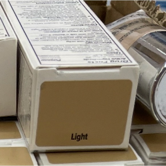 It Cosmetics Bye Bye Foundation SPF 50+ Broad Spectrum - Picture 7 of 7